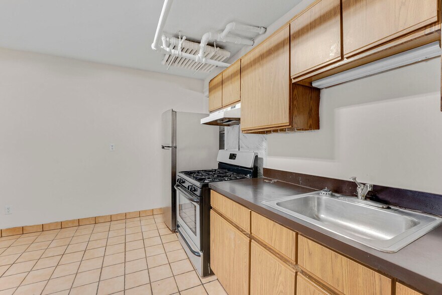 More Photos Of 2617 Euclid Heights Blvd, Cleveland Heights Apartments For Sale