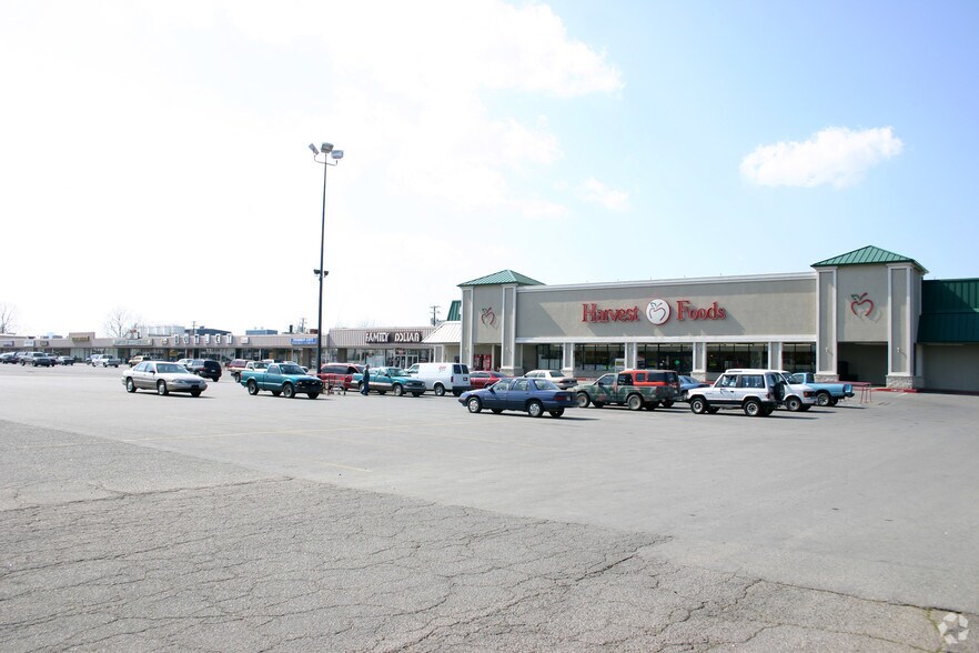 More Photos Of 4109-4155 E Broadway St, North Little Rock General Retail For Lease