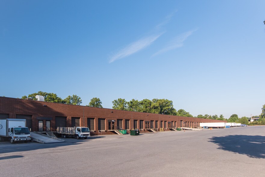 More Photos Of 910 Cromwell Park Dr, Glen Burnie Unknown For Lease