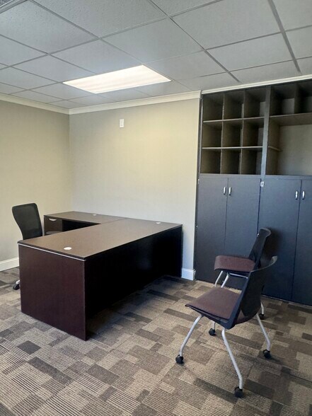 More Photos Of 6021 Wilkinson Blvd, Belmont Office Residential For Lease