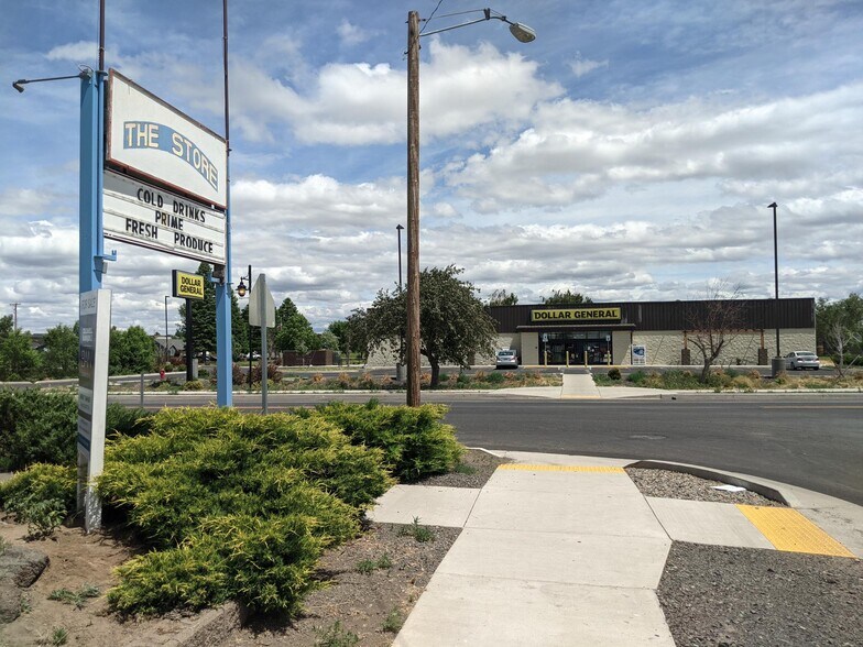 More Photos Of 501 1st Ave, Culver Storefront Retail Residential For Sale