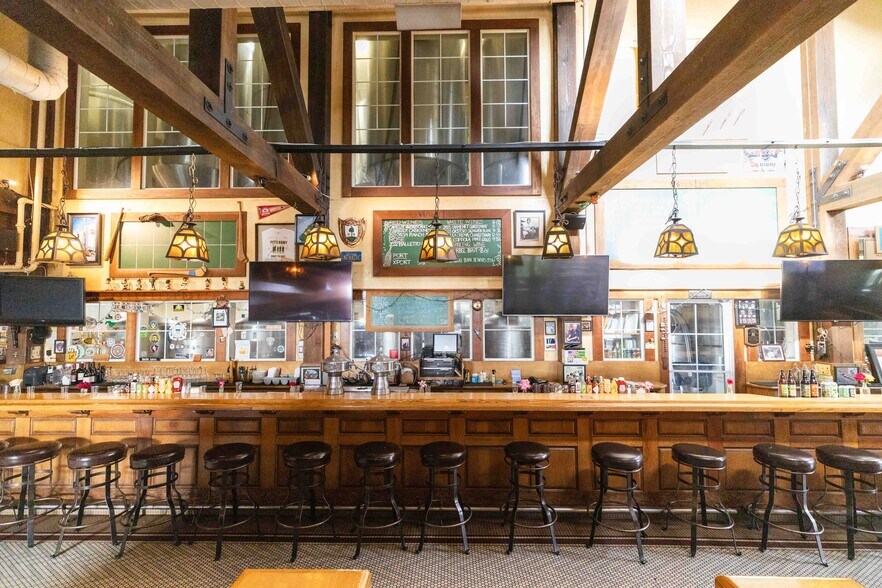 More Photos Of 15 Rowland Way, Novato General Retail For Sale