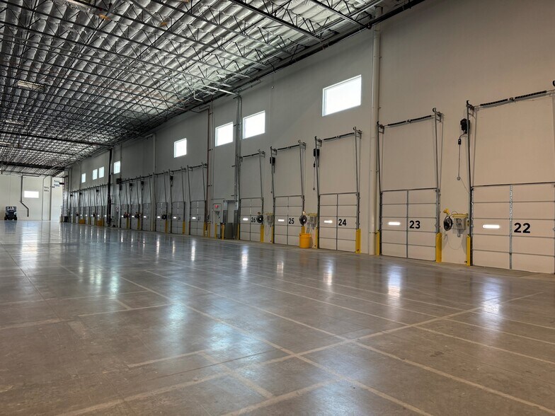 More Photos Of 2300 W Carey Ave, North Las Vegas Distribution For Lease