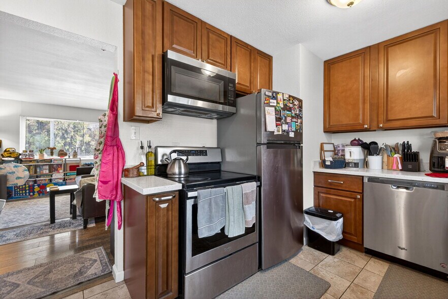 More Photos Of 600-606 Pacific Ave, Santa Rosa Apartments For Sale