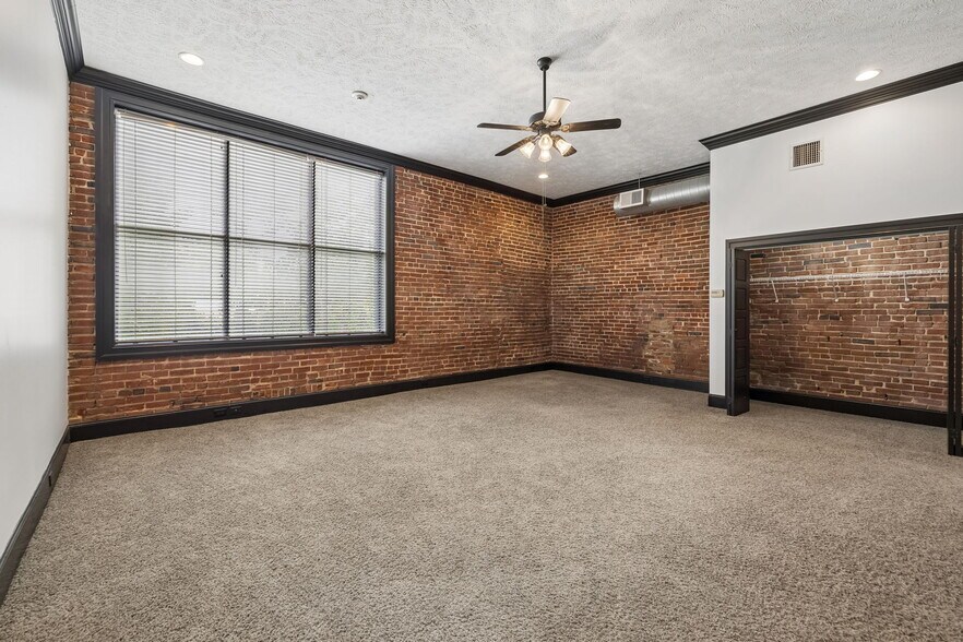 More Photos Of 217 E Deadrick St, Jackson Apartments For Sale