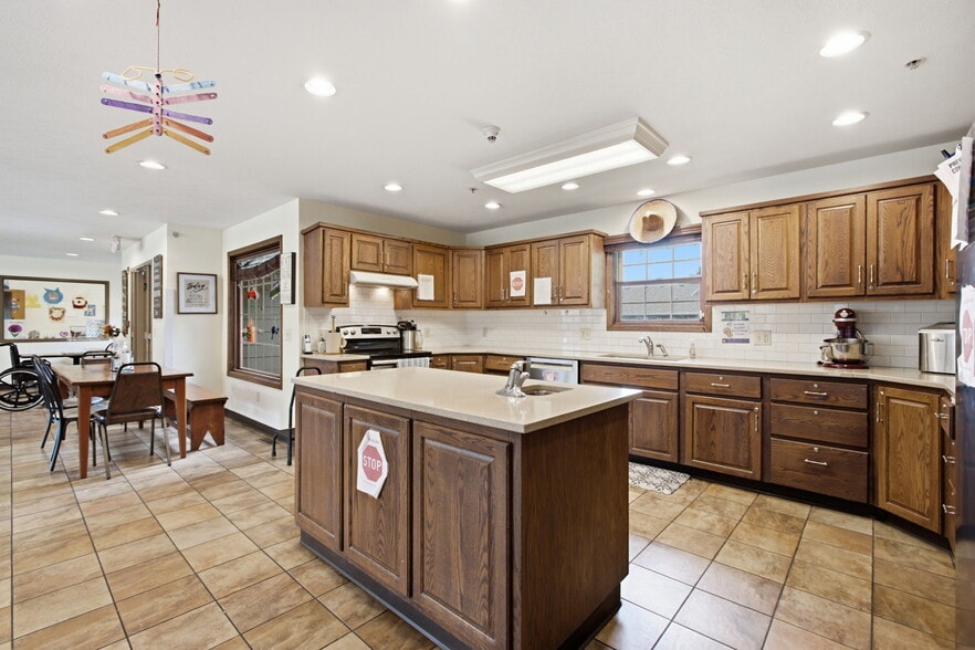 More Photos Of 437 Jefferson Rd, Fremont Shelter For Sale