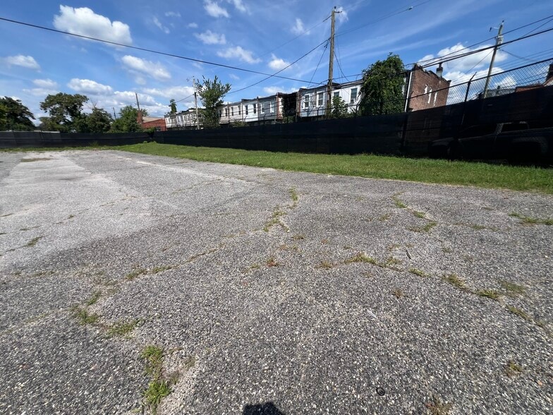 More Photos Of 2810 W Saratoga St, Baltimore Warehouse For Sale