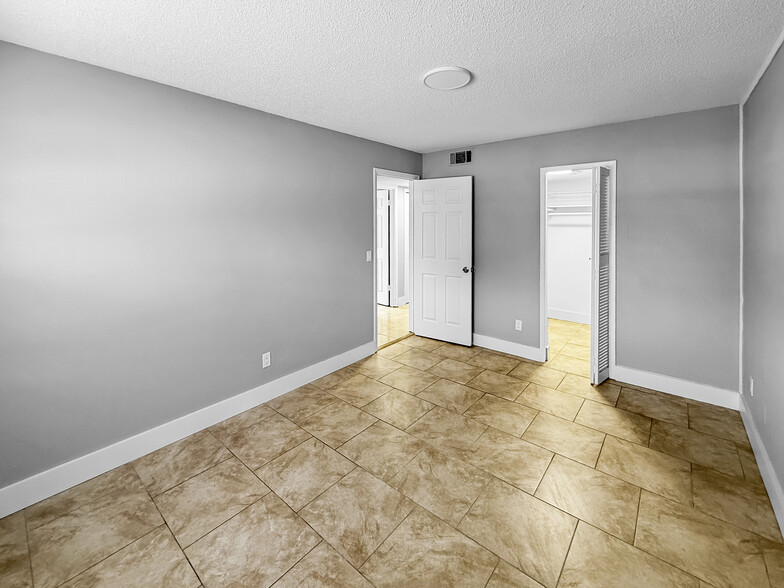 More Photos Of 46 N Fairfax Ave, Winter Springs Apartments For Sale