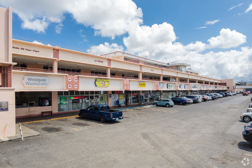 More Photos Of 94-366 Pupupani St, Waipahu Unknown For Lease