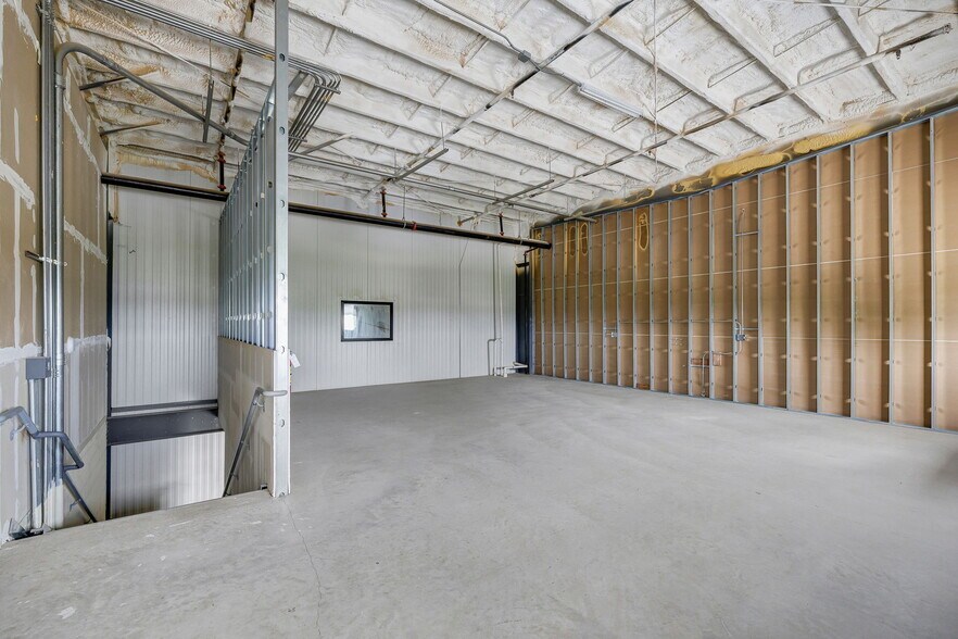 More Photos Of 9342 SE Loop 410, San Antonio Refrigeration Cold Storage For Lease