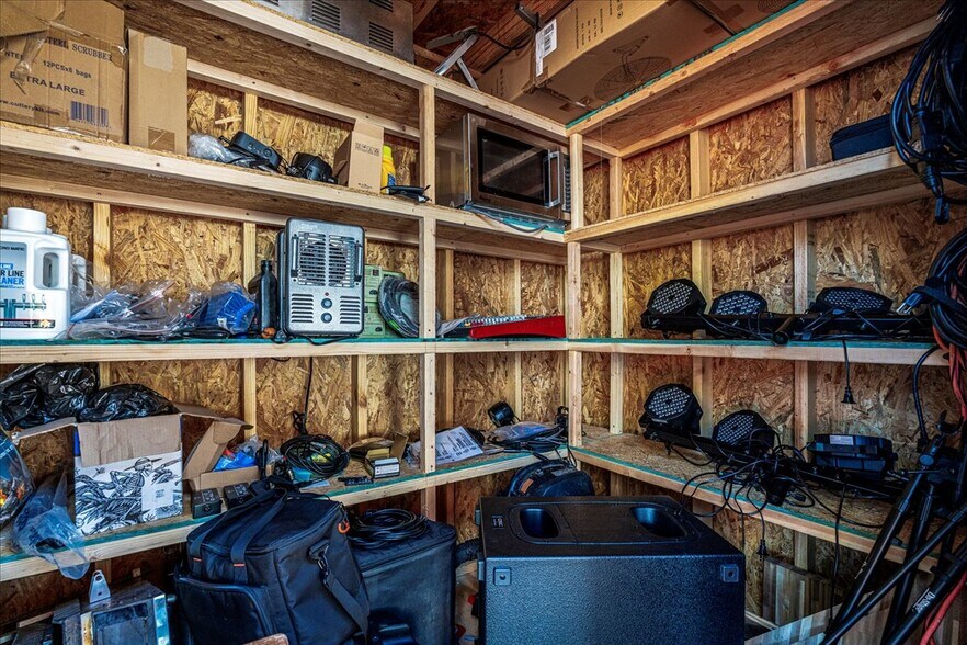 More Photos Of 217 W Hopkins St, San Marcos Restaurant For Sale