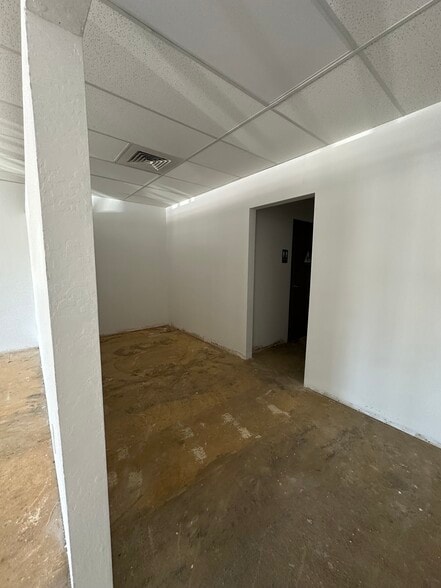 More Photos Of 11400 Donner Pass Rd, Truckee Storefront Retail Office For Lease