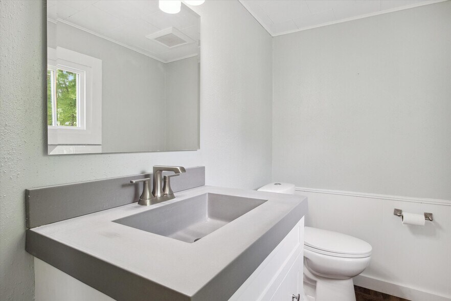 More Photos Of 316 S Eddy St, South Bend Office Residential For Sale