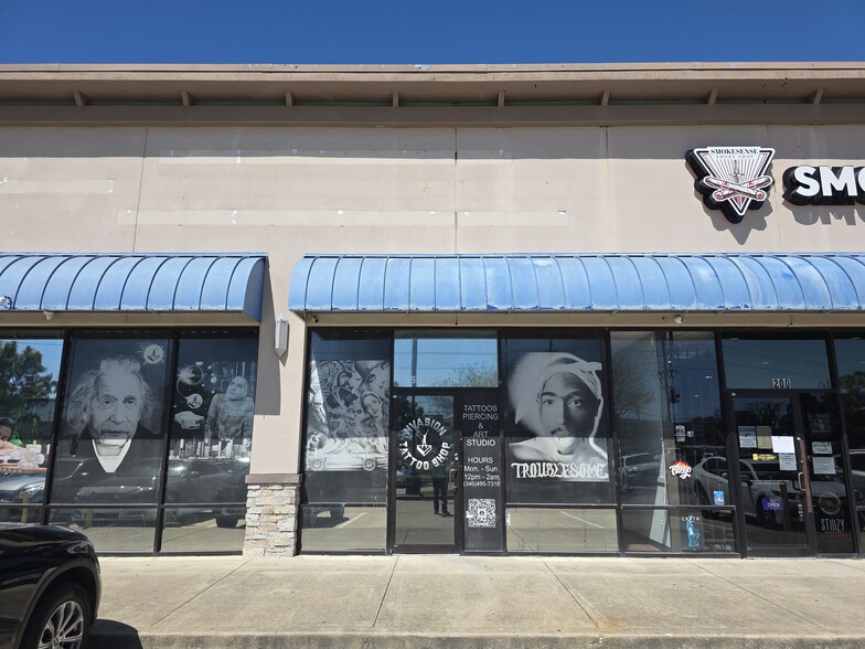 More Photos Of 9025 N Sam Houston Pky E, Humble Unknown For Lease