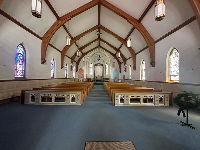 More Photos Of 111 Wellsville St, Bolivar Religious Facility For Sale