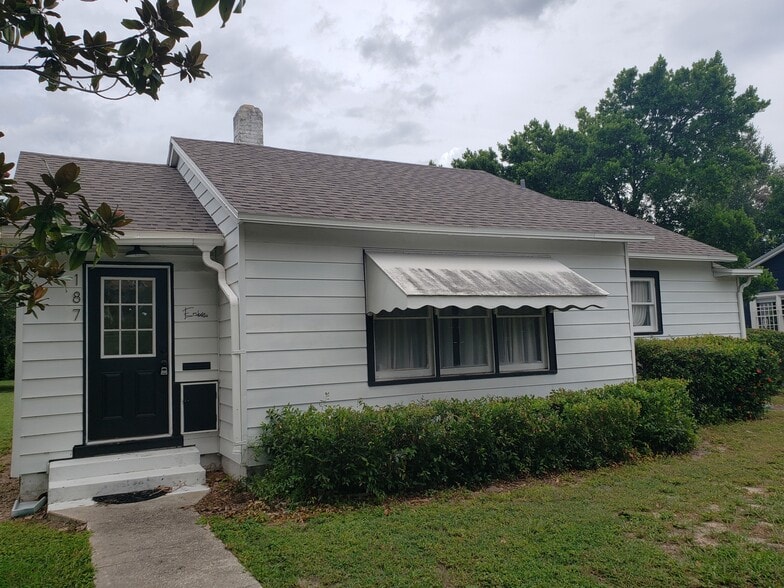 Primary Photo Of 187 Avenue D NW, Winter Haven Office For Lease