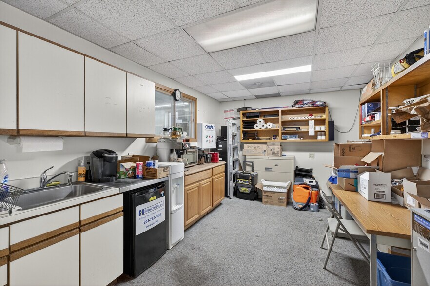 More Photos Of 387 Danbury Rd, Wilton Medical For Sale