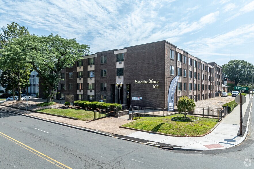 More Photos Of , Hartford Multifamily For Sale