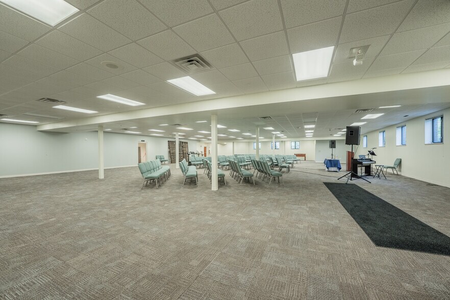 More Photos Of 1825 N Clairemont Ave, Eau Claire Schools For Sale