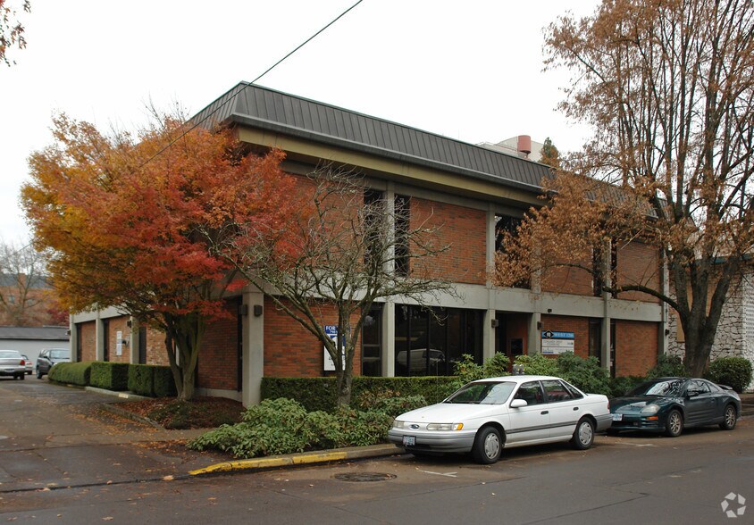 Primary Photo Of 149 W 12th Ave, Eugene Office For Sale