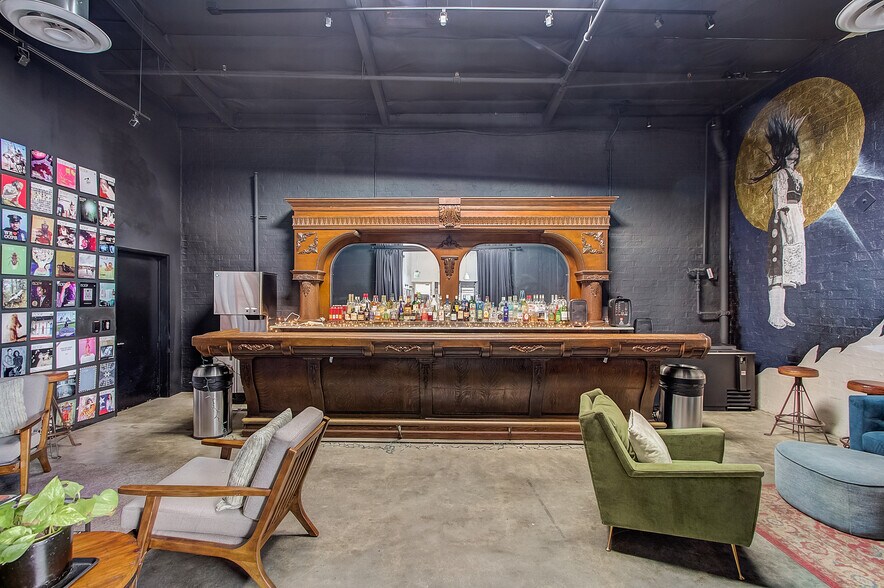 More Photos Of 589-595 N Venice Blvd, Venice Loft Creative Space For Lease