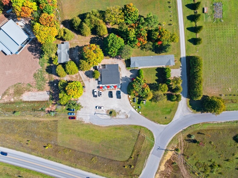 More Photos Of 10440 Orchard Dr, Sister Bay Hotel For Sale