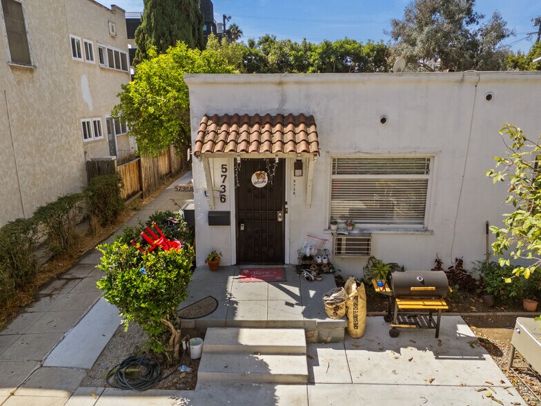 More Photos Of 5736 La Mirada Ave, Los Angeles Apartments For Sale