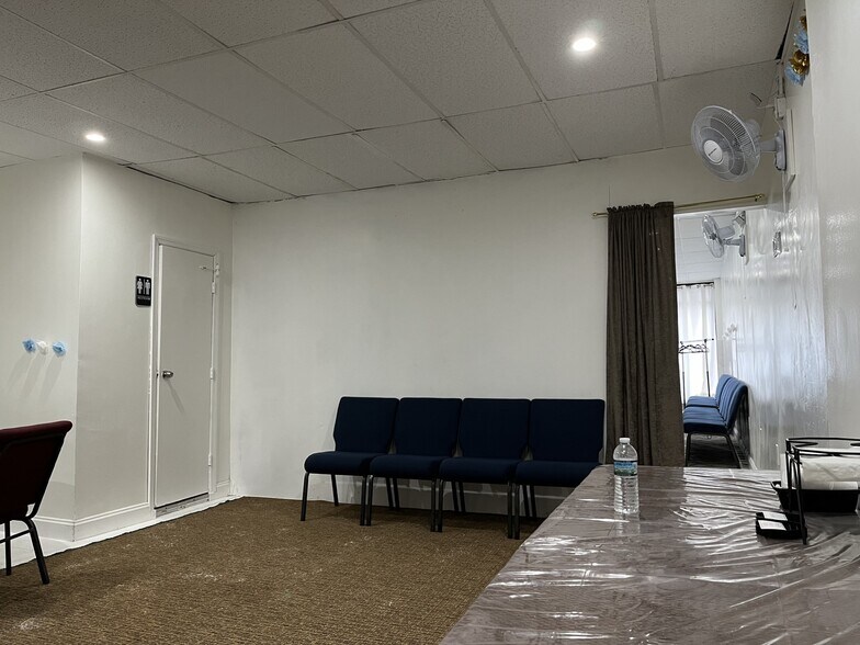 More Photos Of 17204 Linden Blvd, Jamaica Storefront Retail Residential For Sale