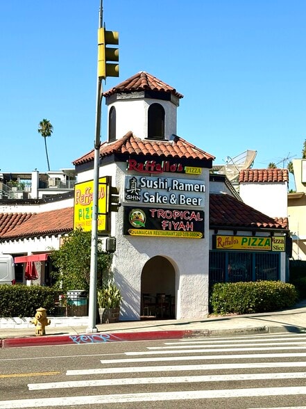 More Photos Of 1651-1657 N La Brea Ave, Los Angeles Storefront Retail Office For Sale