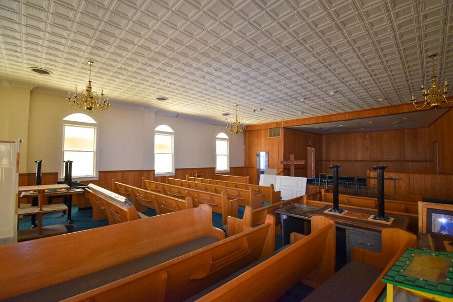 More Photos Of 65 Highland Ave, Lancaster Religious Facility For Sale