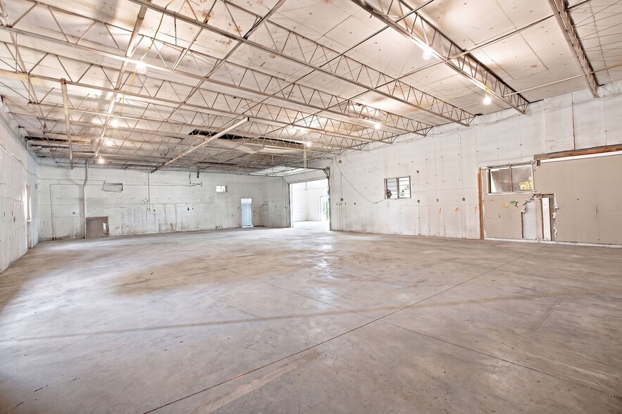 More Photos Of 5939 Harrison Ave, Cincinnati General Retail For Lease