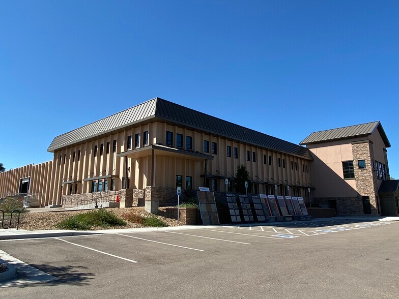 More Photos Of 8750 W 20th St, Greeley Flex For Lease