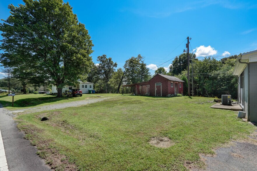 More Photos Of 122 NC Highway 700, Eden Auto Dealership For Sale