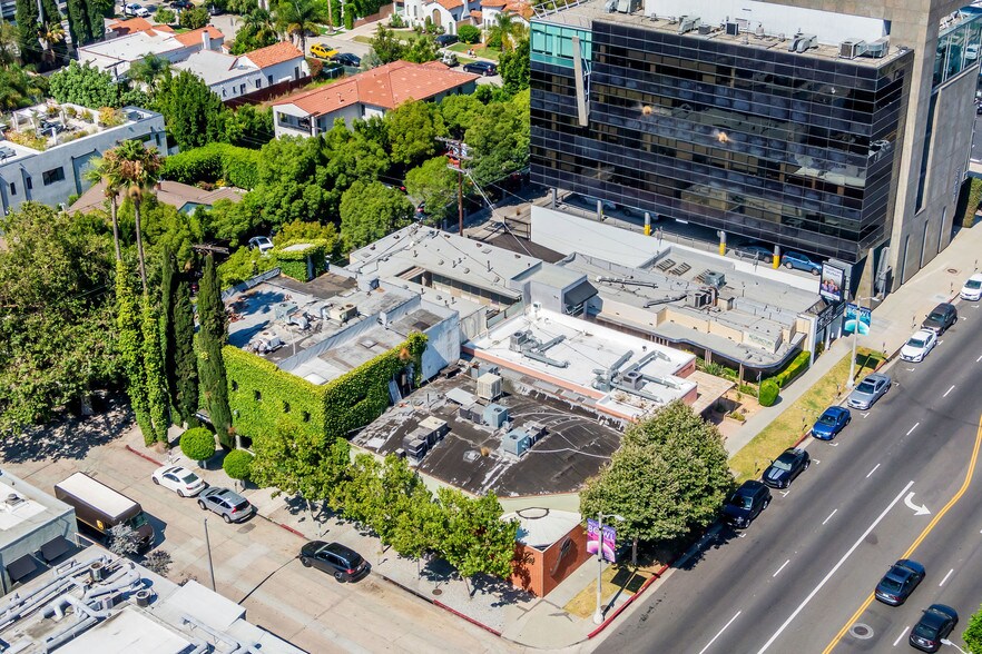 More Photos Of 304-314 N Harper Ave, Los Angeles Storefront Retail Office For Lease