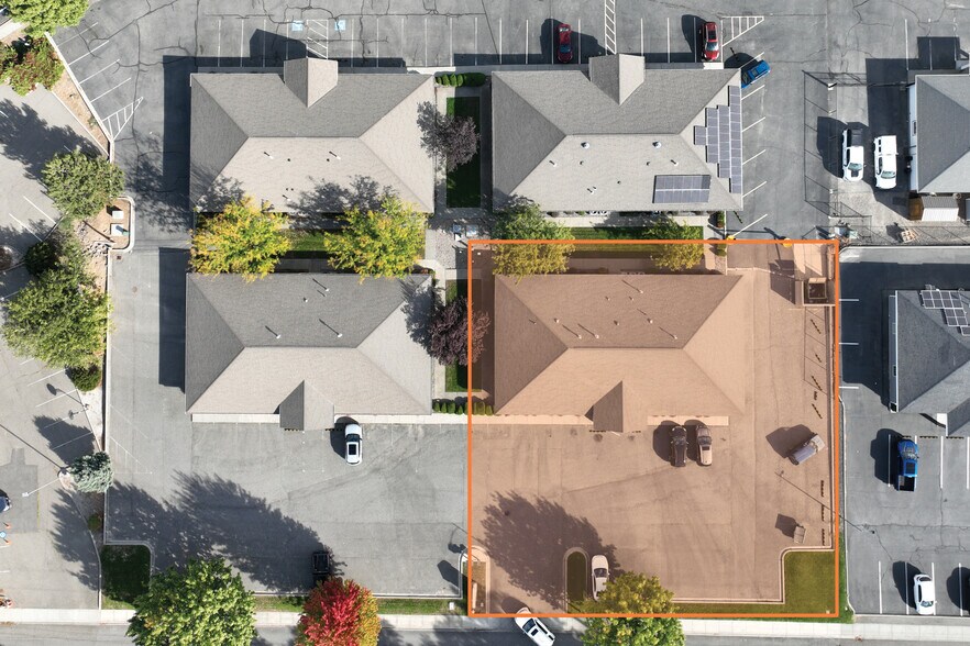 More Photos Of 402 N Neel St, Kennewick Office For Sale