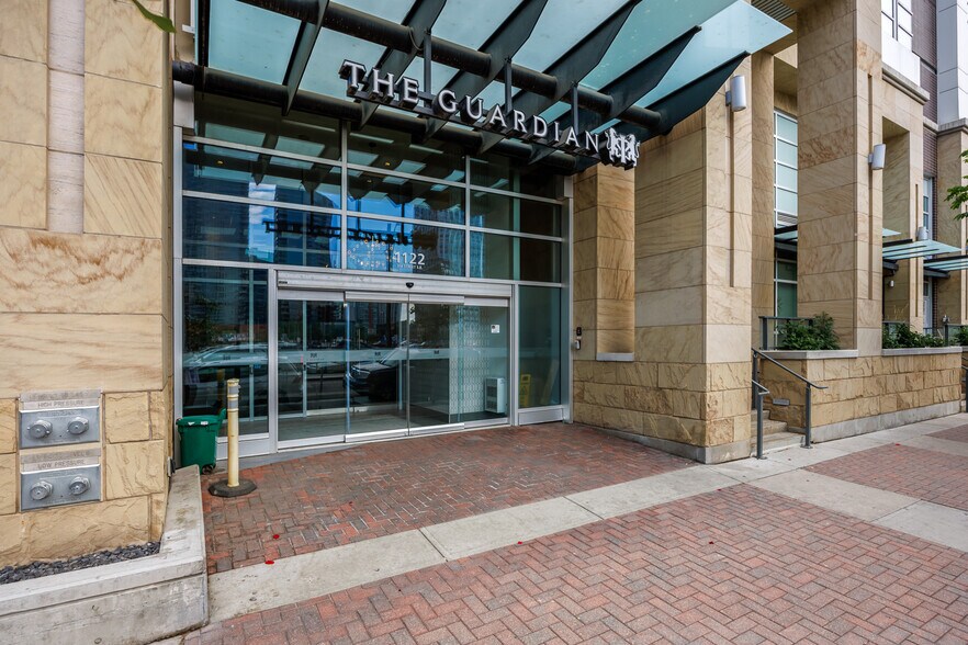More Photos Of 1130 3 St SE, Calgary Flex For Sale