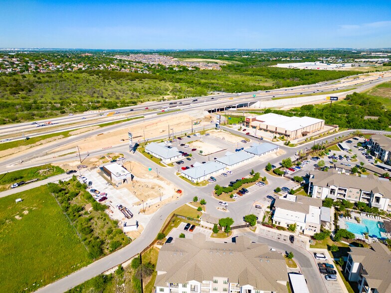 More Photos Of 7323 N Loop 1604 E, San Antonio Office For Sale