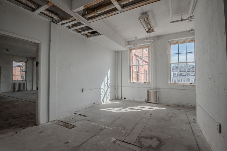 More Photos Of 232 Colter Rd, Delaware City Office For Sale