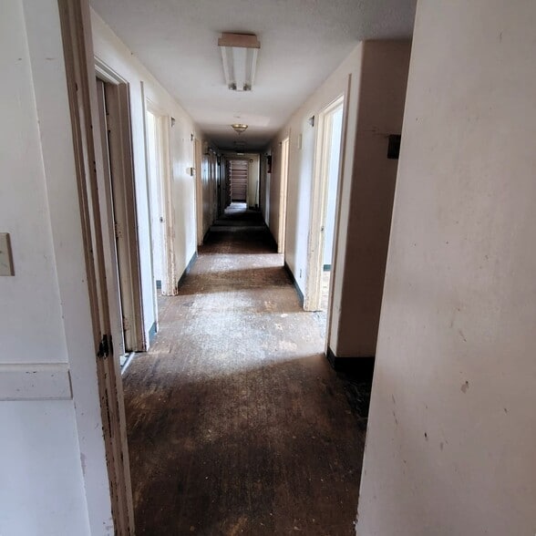 More Photos Of 102 Market St, Timmonsville Medical For Sale