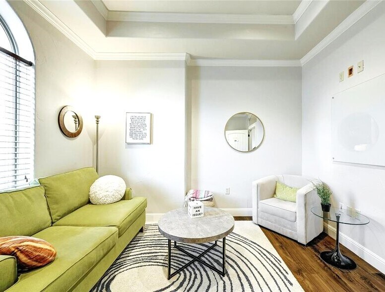 More Photos Of 302 Heatherwilde Blvd, Pflugerville Medical For Lease