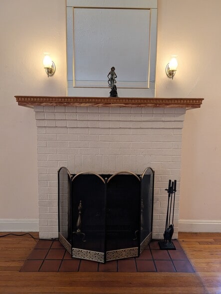 More Photos Of 1427 E Fort King St, Ocala Flex For Sale