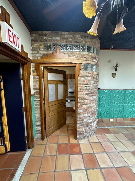 More Photos Of 234 S Ashland Ave, Chicago Medical For Lease