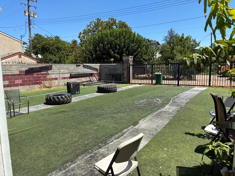 Primary Photo Of 110 S Main St, Lodi Warehouse For Sale