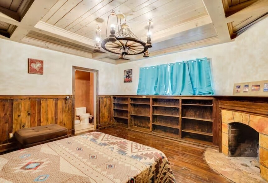 More Photos Of 2070 SW Loop 338, Odessa Specialty For Lease