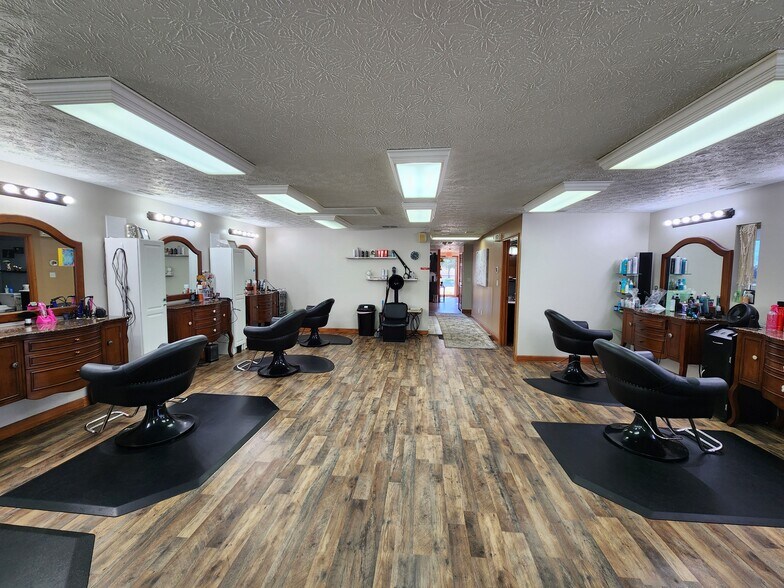 More Photos Of 3760 Union St, Lafayette Specialty For Sale