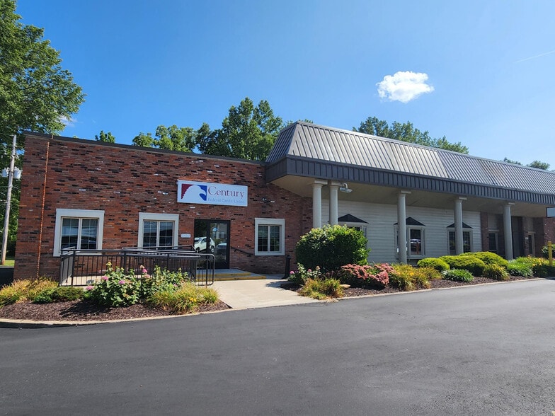 More Photos Of 28253 Lorain Rd, North Olmsted Office For Sale