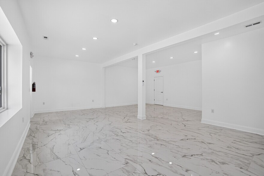 More Photos Of 3608 Burlington Rd, Greensboro Freestanding For Sale