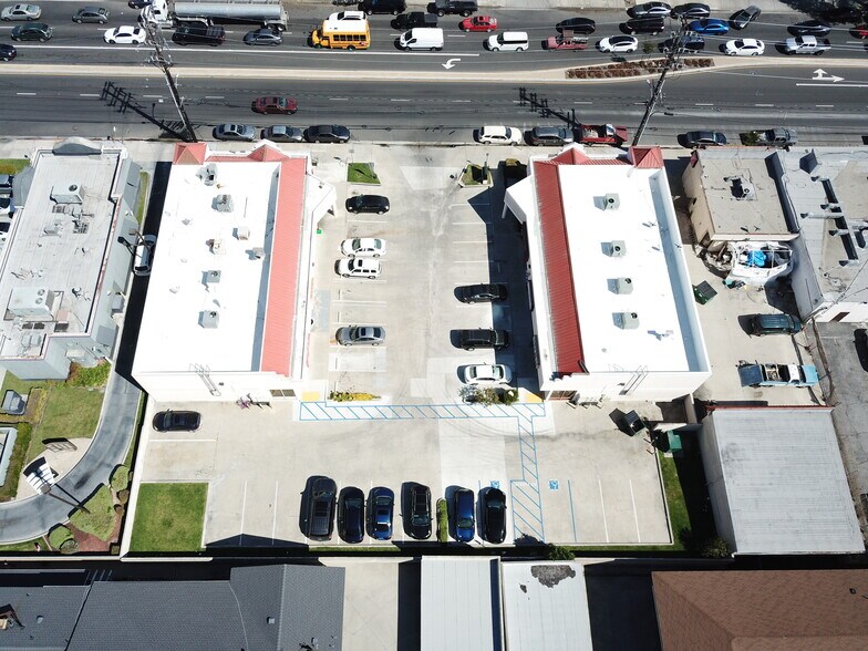 More Photos Of 11915 & 11917 Paramount Blvd, Downey Storefront Retail Office For Lease