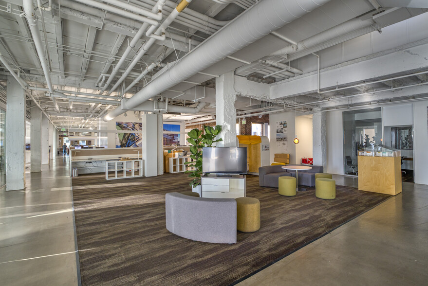 More Photos Of 617 W 7th St, Los Angeles Office For Lease