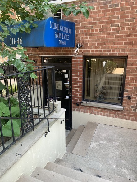 More Photos Of 11146 76th Dr, Forest Hills Apartments For Lease